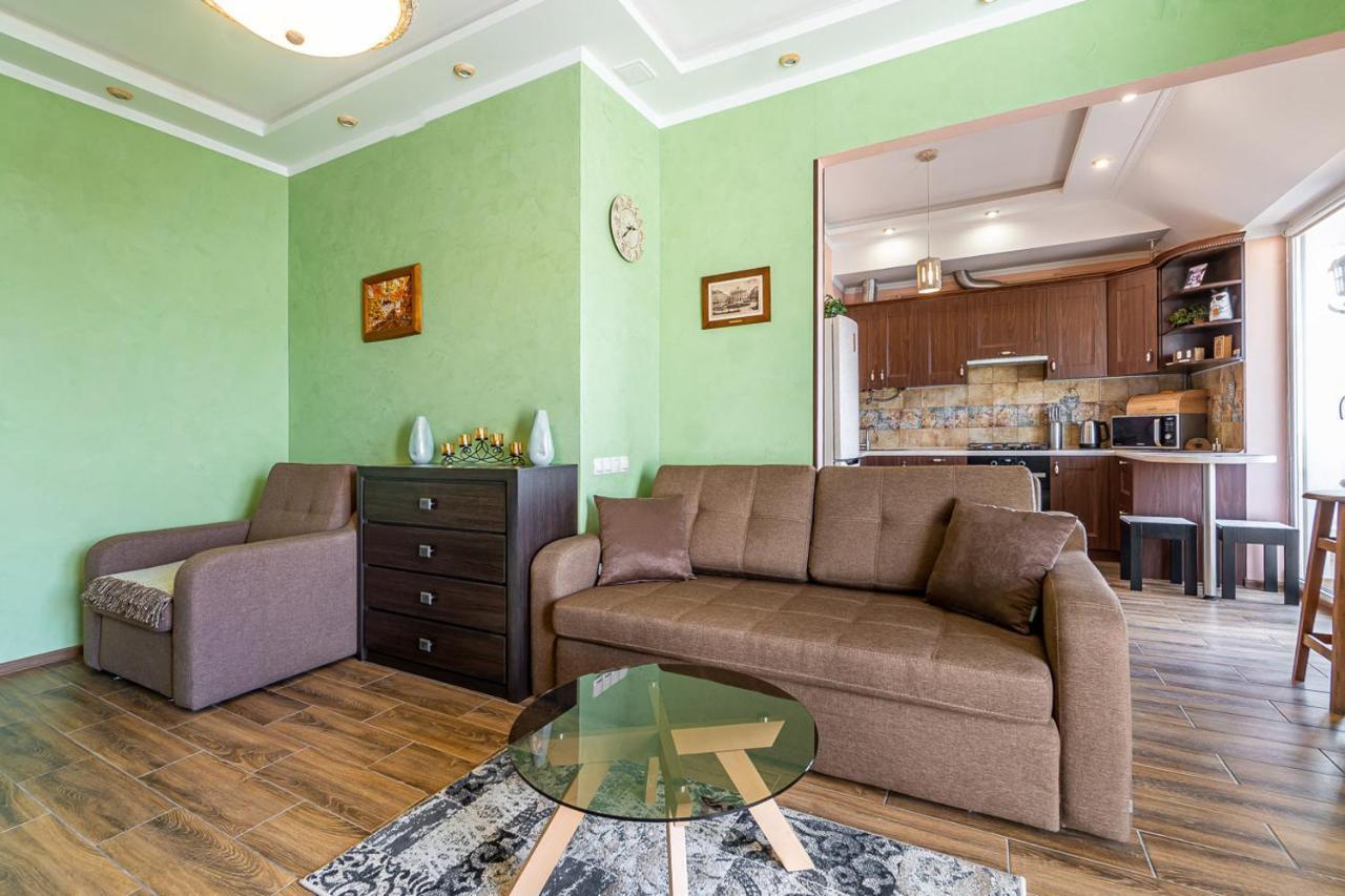 Apartments “U Prawnika” Lviv Kültér fotó