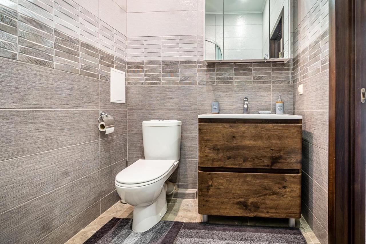 Apartments “U Prawnika” Lviv Kültér fotó